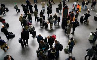 LIVE as train delays at London Bridge set to last for hours after depot issue